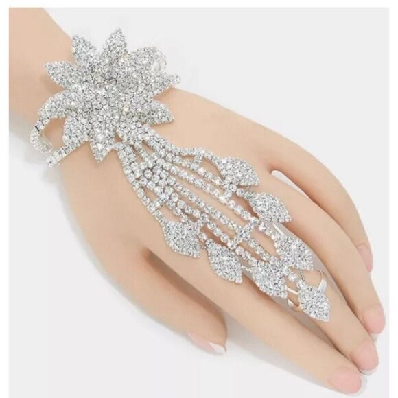 Rhinestone clear hand chain silver bracelet $ ring set bridal bracelet with ring - Picture 2 of 6